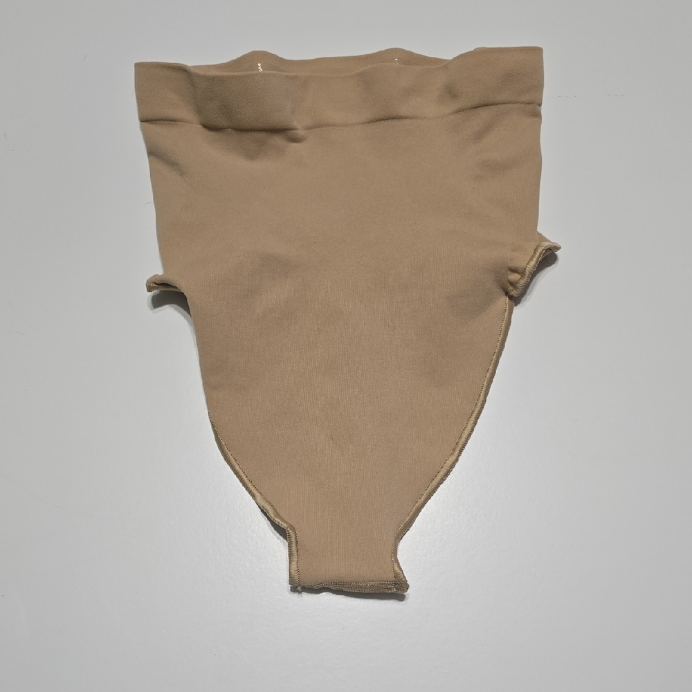 SKIMS Sculpting High-Wasted Thong Shapewear